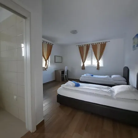 Aura Yourcroatiaholiday Vila *