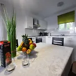فيلة Aura Yourcroatiaholiday *