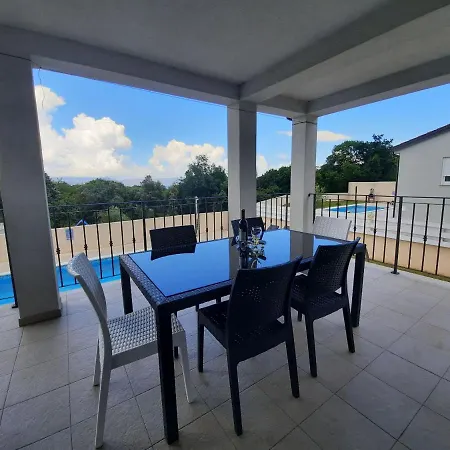 Aura Yourcroatiaholiday * Drenje (Istria)