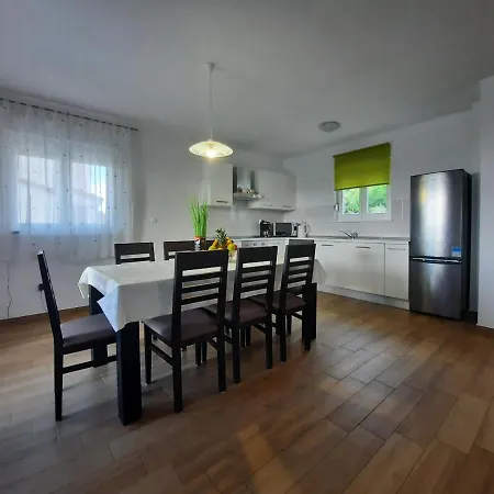 Aura Yourcroatiaholiday Villa *