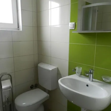 Aura Yourcroatiaholiday Drenje (Istria)